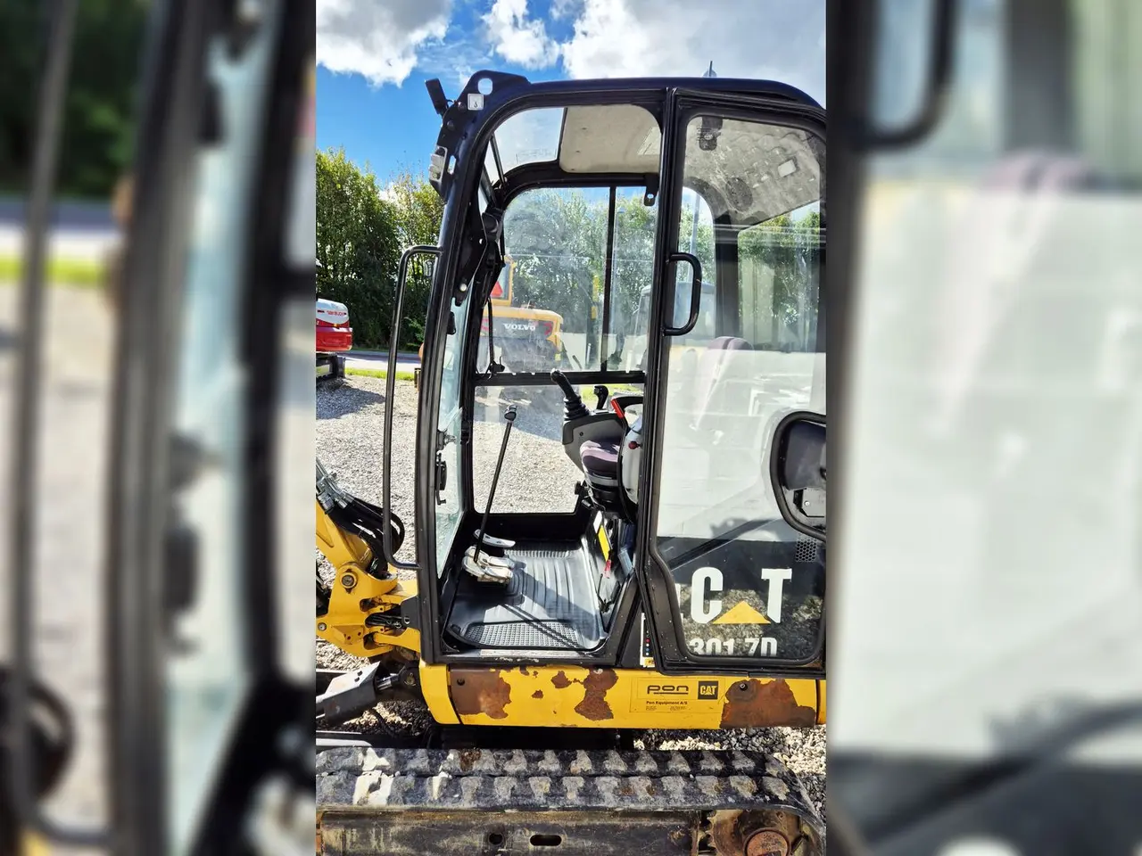 Billede 14 - Caterpillar 301.7D / nyere Tiltman og skovlsæt / 3800 timer og årgang 2016