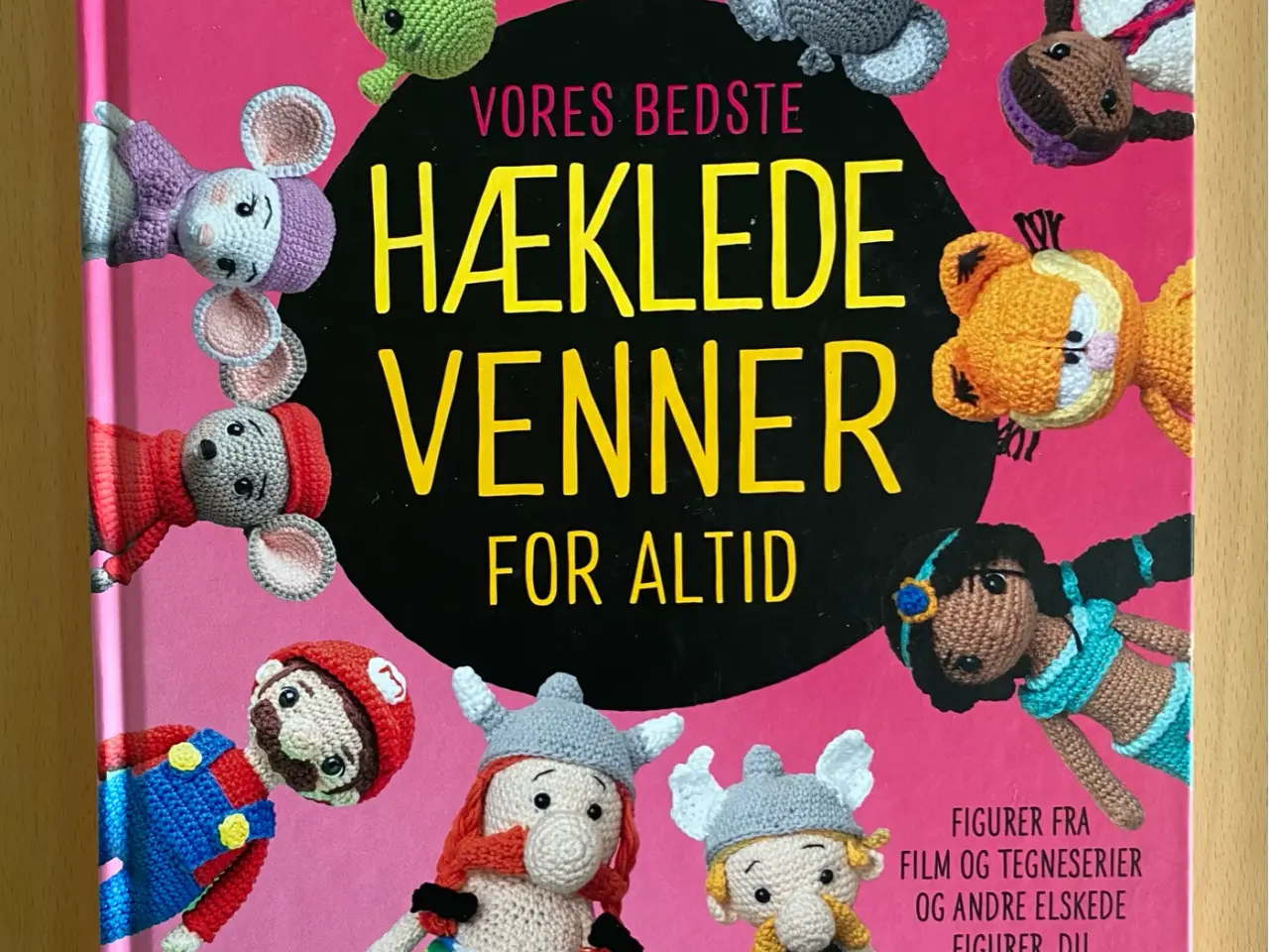 Billede 4 - 3 hæklebøger hæklede venner