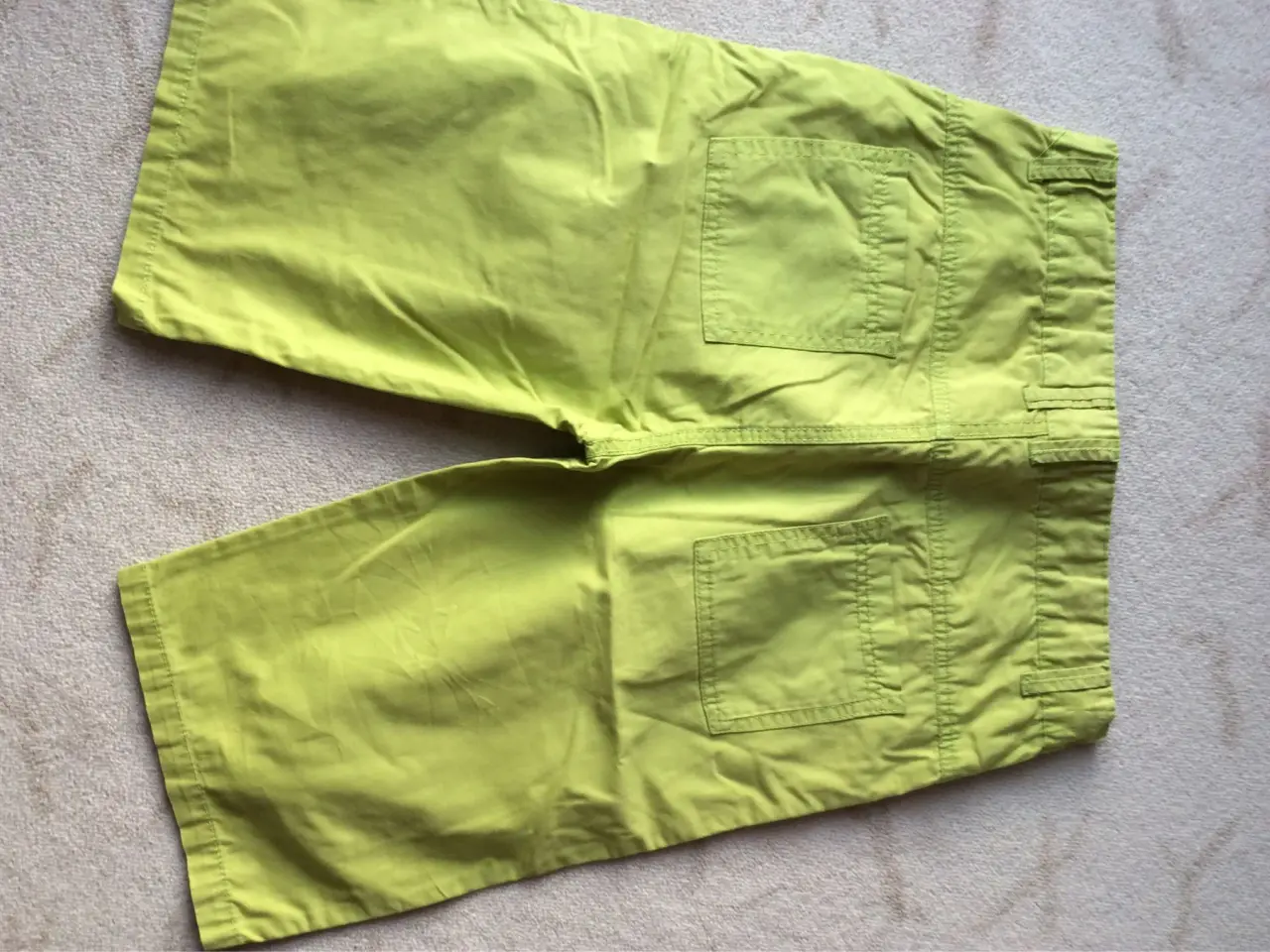 Billede 2 - Limegrøn shorts