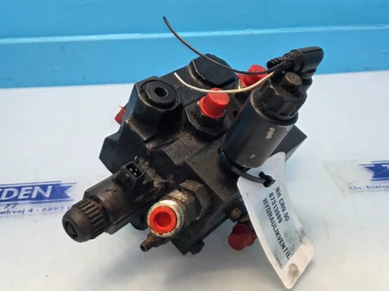 Billede 18 - New Holland CR9.90 Hydraulikventil 87313989
