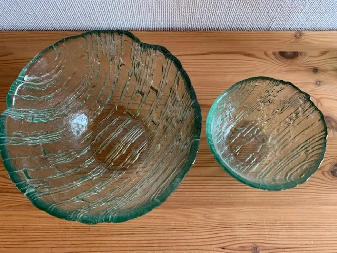 Billede 1 - Kraftige glasskåle med ujævn yderside / struktur