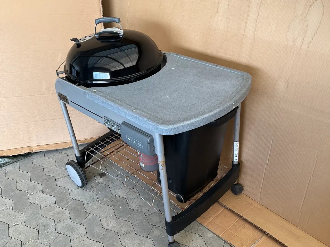 Billede 2 - Kul grill weber Performer på hjul.