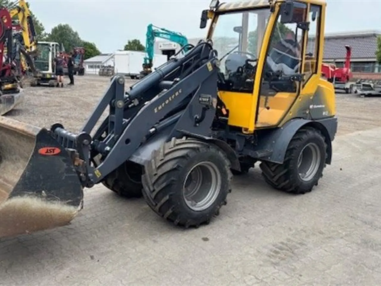 Billede 1 - Eurotrac W12-F W12-CF