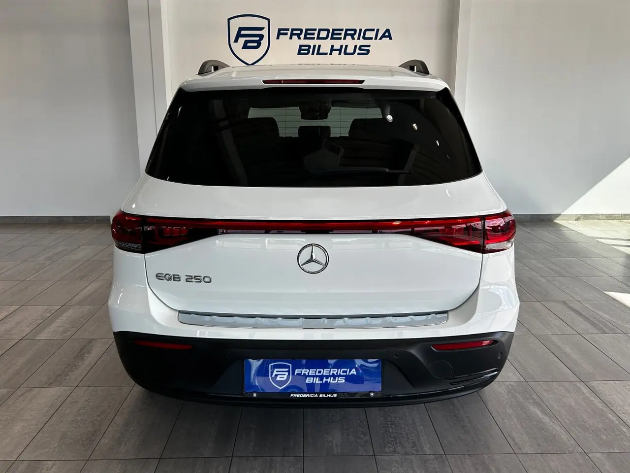 Billede 3 - Mercedes EQB250 7prs