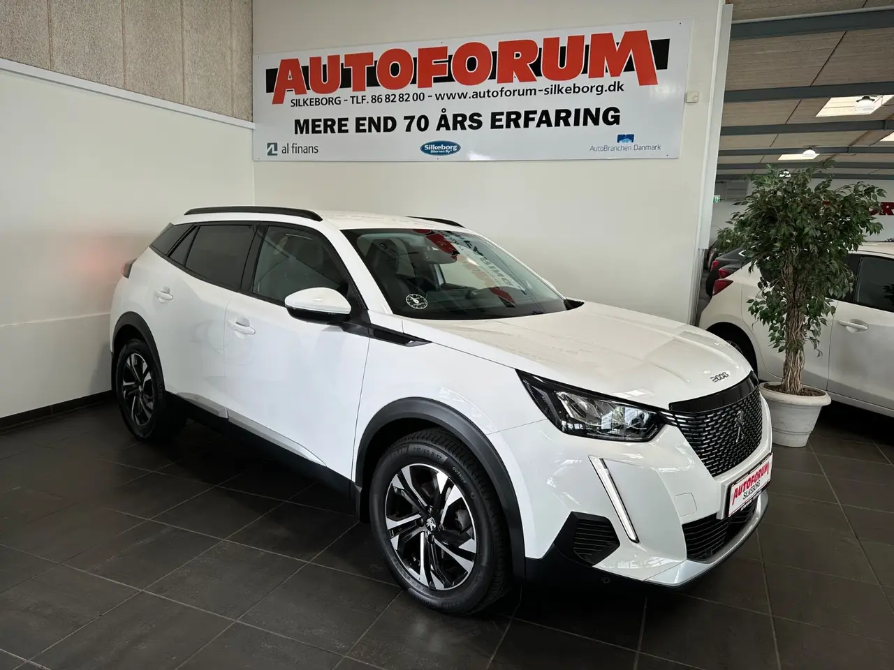 Billede 1 - Peugeot 2008 1,5 BlueHDi 130 Allure Pack EAT8