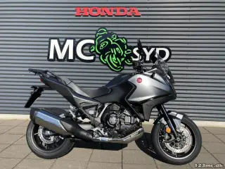 Honda NT 1100 D