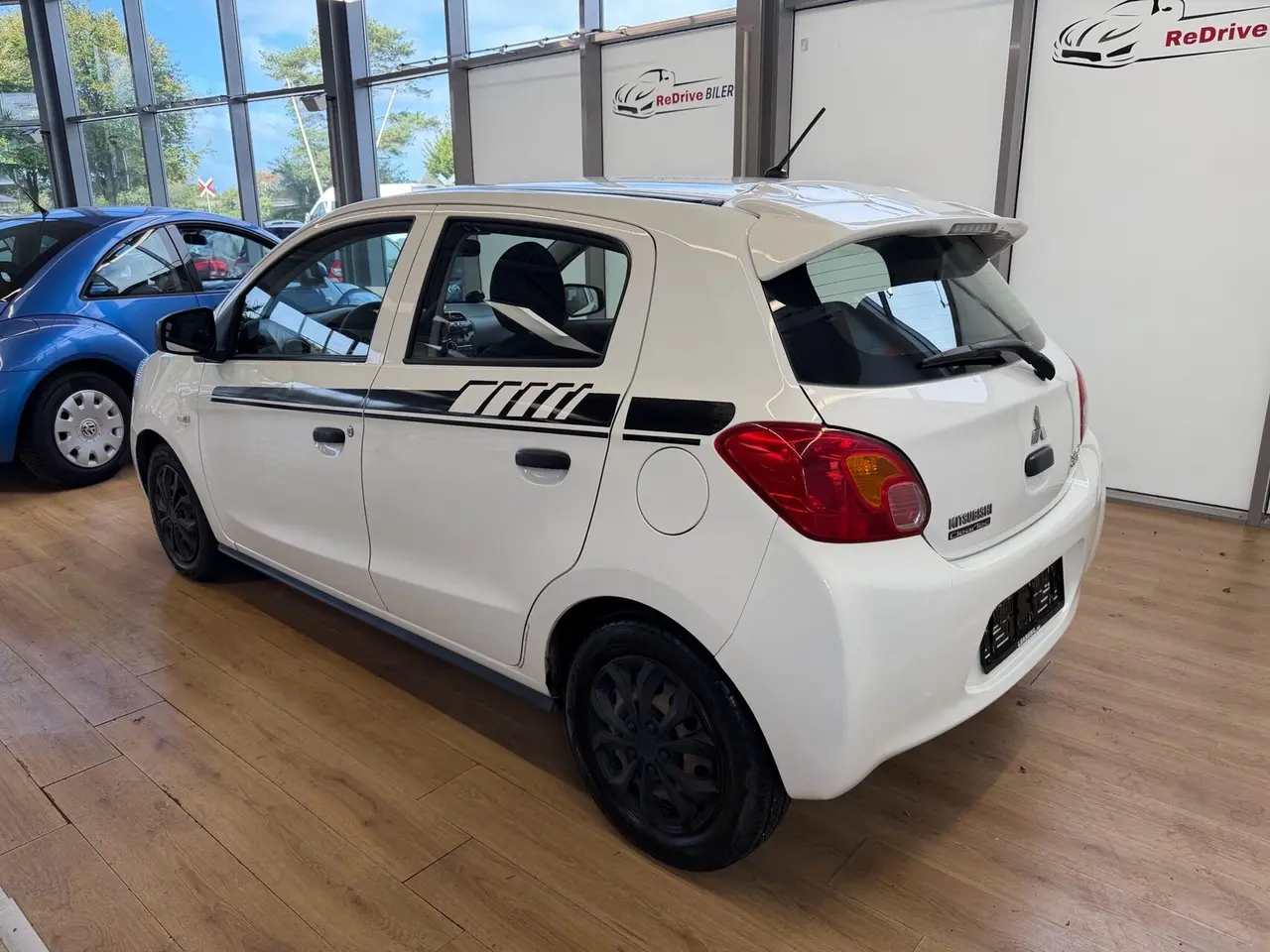 Billede 4 - Mitsubishi Space Star 1,0 Inform 71HK 5d
