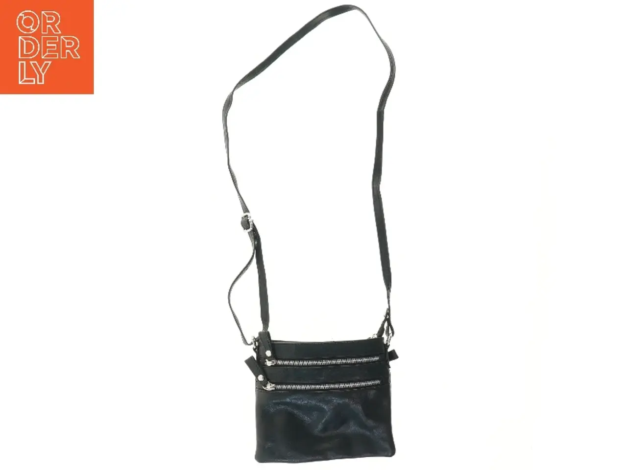 Billede 1 - Sort skuldertaske med lynlåse (str. 21x18,5 cm)