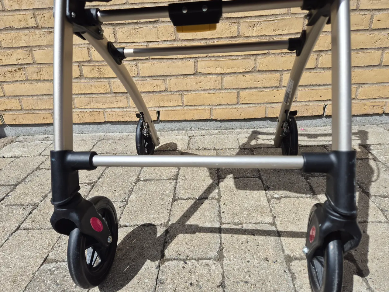 Billede 1 - Indendørs rollator 