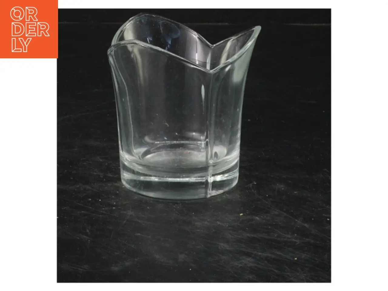 Billede 1 - Klart glasvase (str. 9x6 cm)