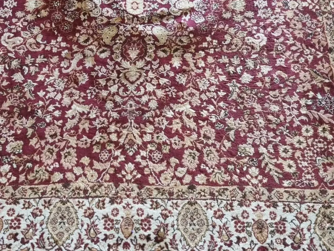 Billede 1 - Tæppe i persisk stil (200x200 cm)