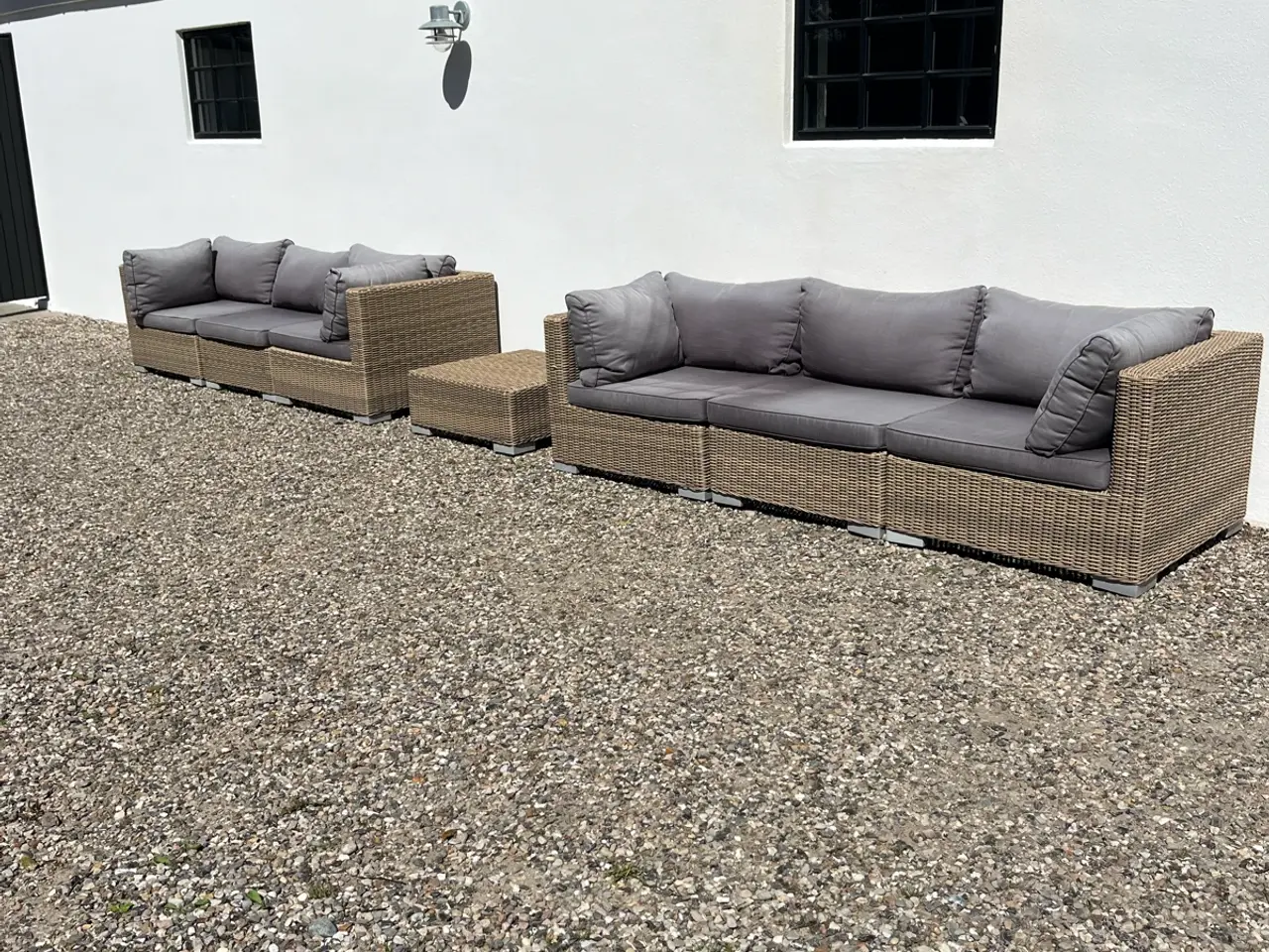 Billede 1 - 2 stk. loungesofaer/hjørnesofa + bord