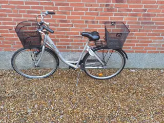 Pigecykel med 7 gear