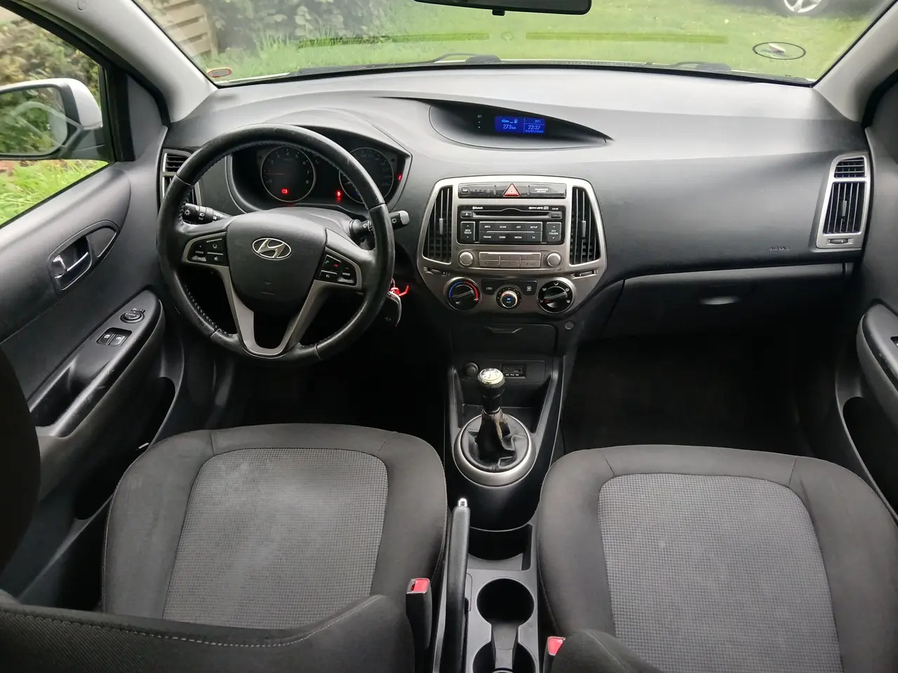 Billede 12 - Ganske pæn og fornuftig Hyundai i20 søger nu ejer.