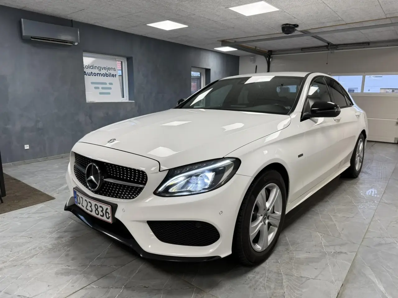 Billede 2 - Mercedes-Benz C350 e 2,0 Plugin-hybrid AMG Line 7G-Tronic Plus 279HK Aut.