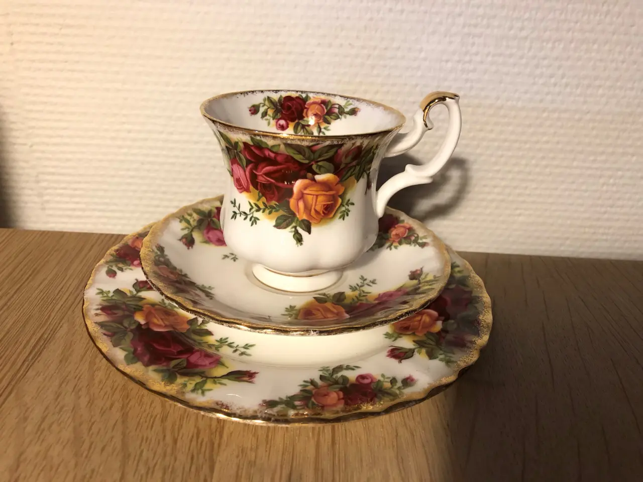 Billede 4 - Kaffestel "Old Country Roses"