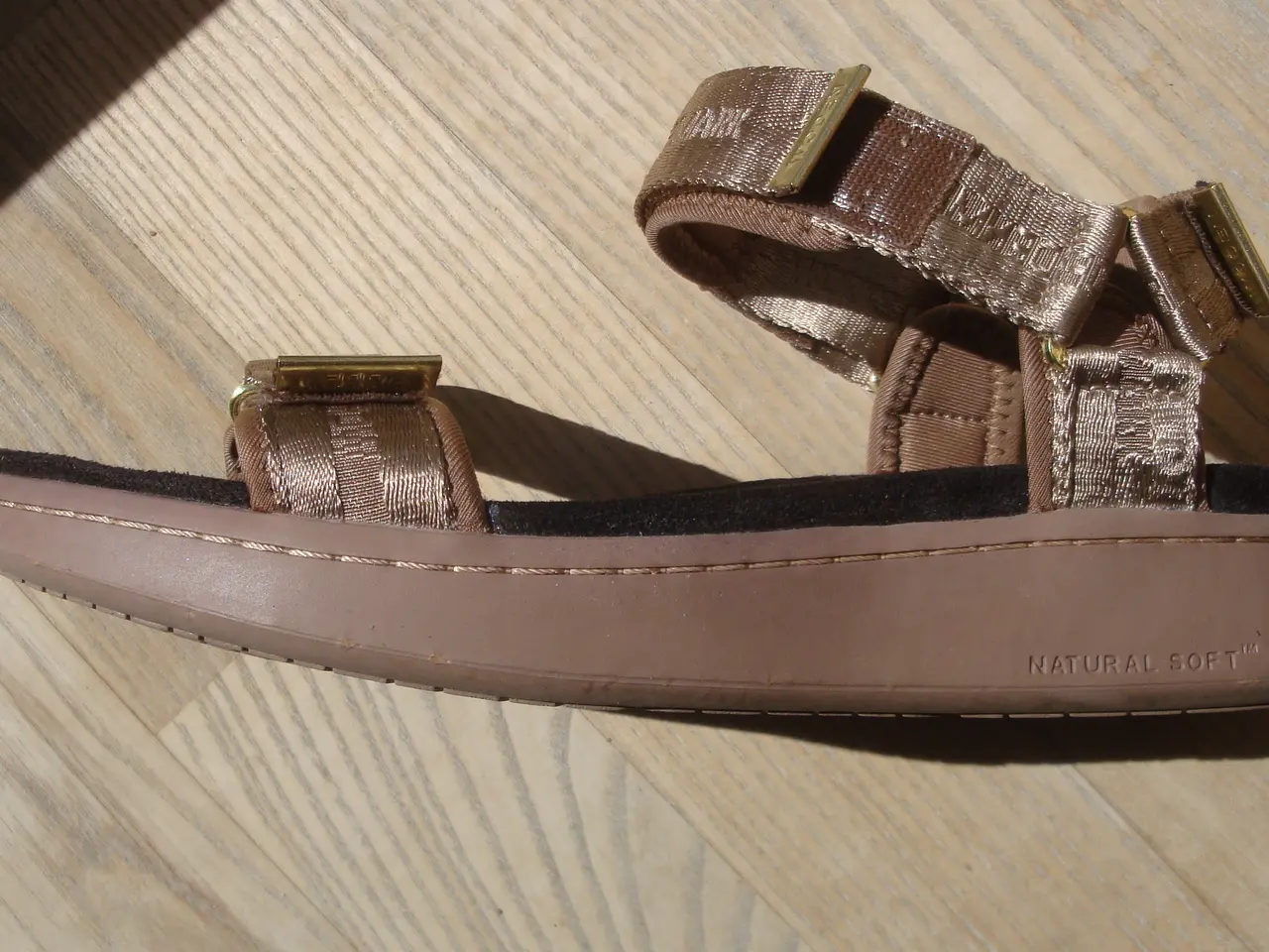 Billede 3 - NY Woden str 37, 24,3 cm - sender gerne