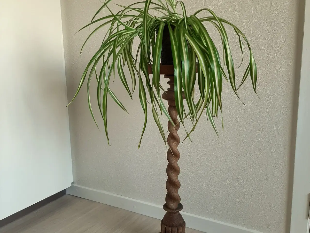 Billede 1 - Smuk retro snoede piedestal / opsats