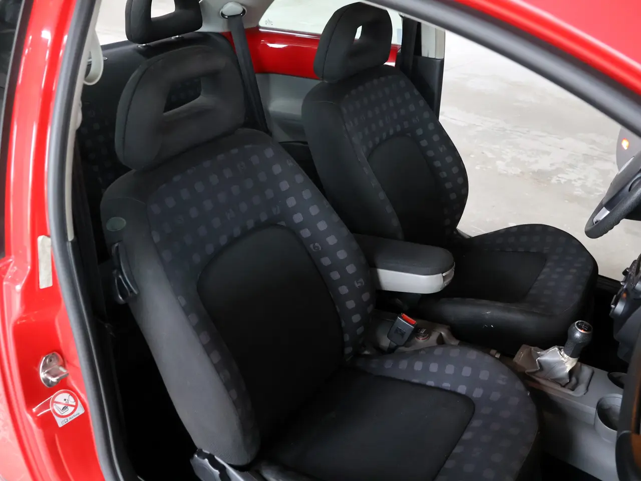 Billede 12 -  VW Beetle 2,0 benzin. årg 1998. Synet 01/10-2025.