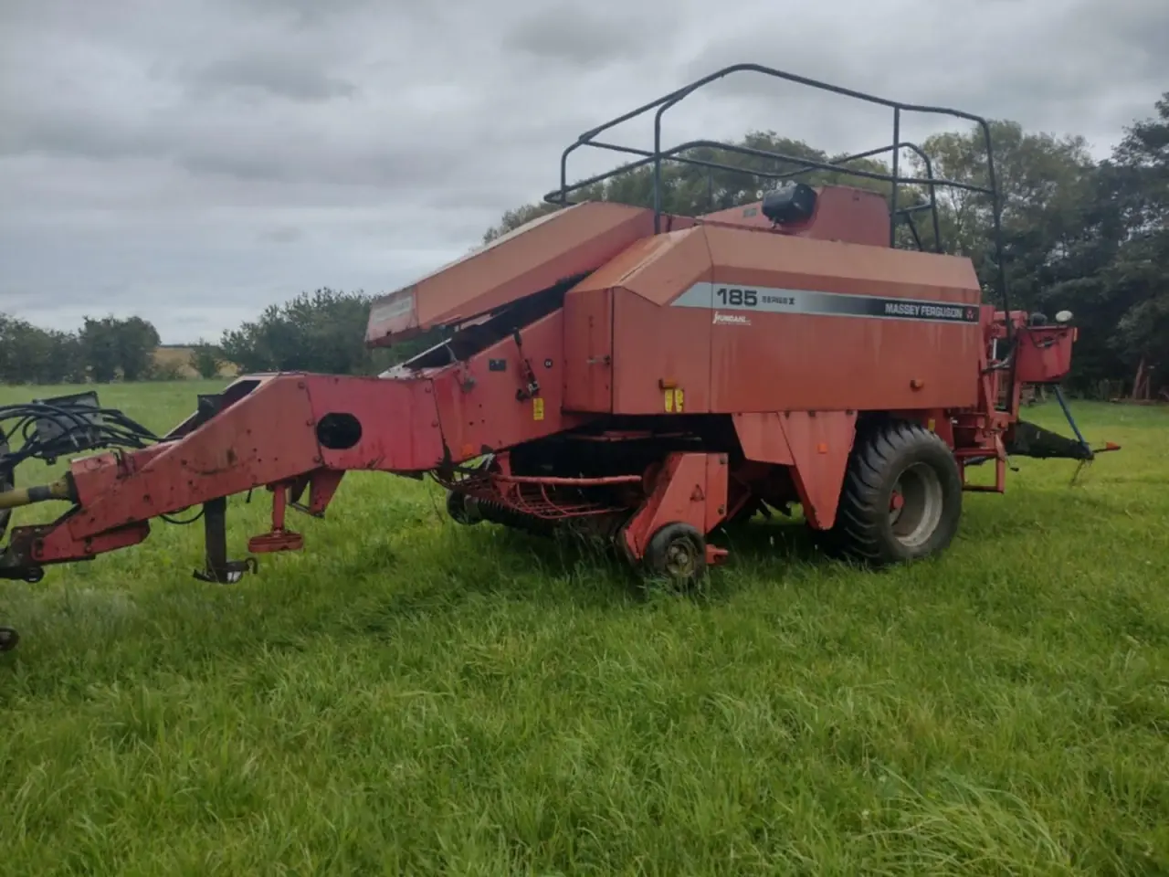 Billede 5 - Massey Ferguson 185 serie 2 minibig ballepresser 