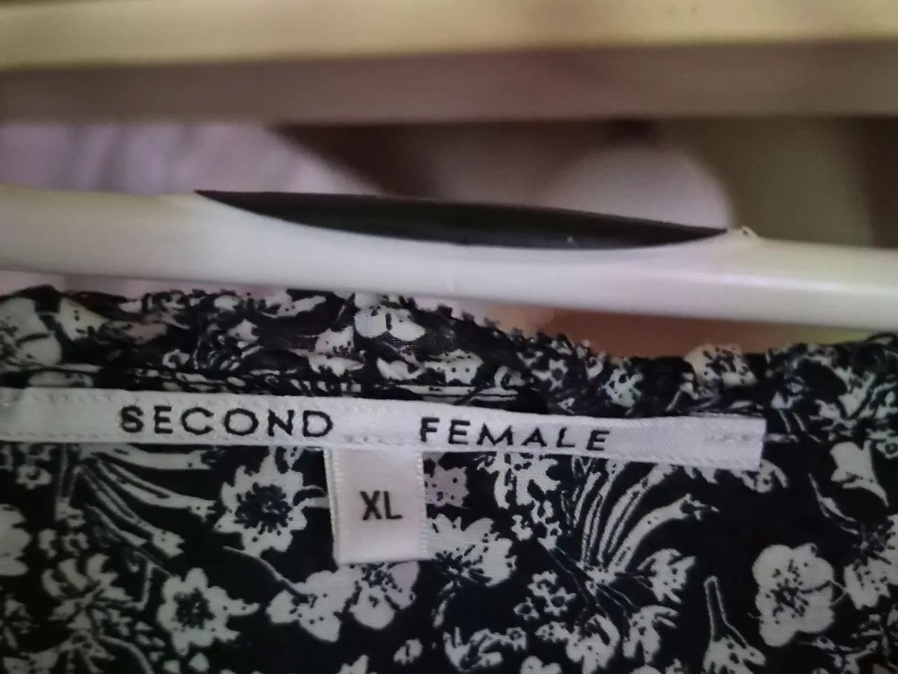 Billede 3 - Flot second female bluse