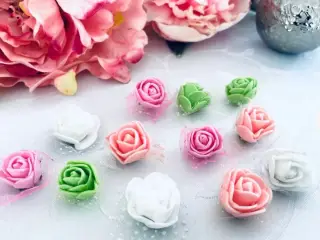 Kunstig blomster til dekoration og hobby