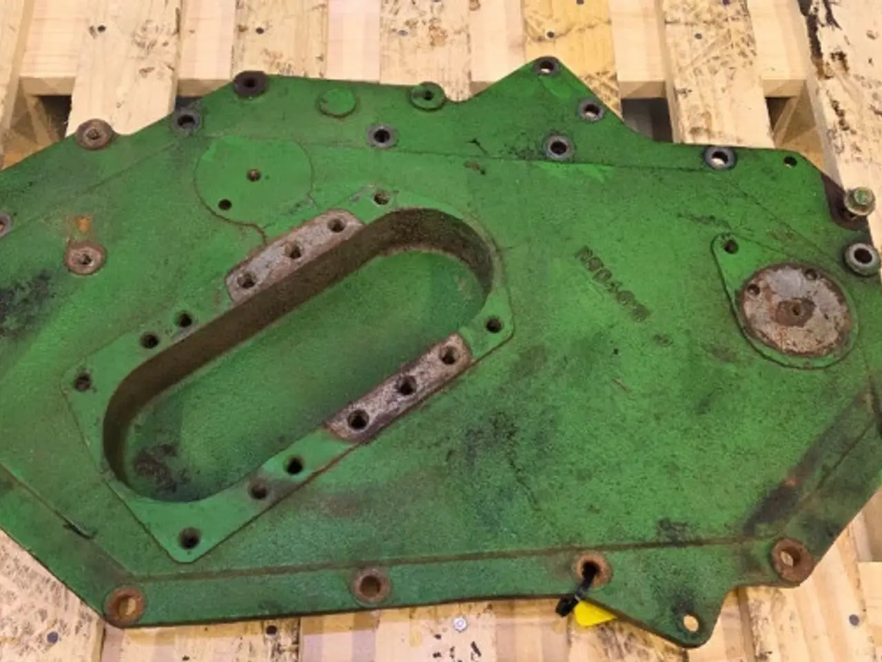 Billede 2 - John Deere 6125HZ001 Dæksel R504671
