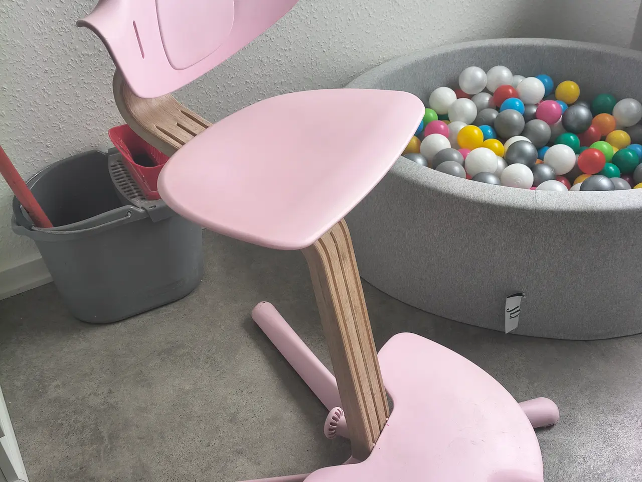 Billede 1 - Barnestol justerbar