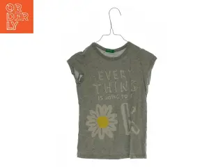 T shirt fra Benetton (Str 120 cm)
