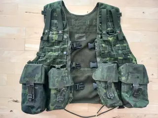 Kampvest M/05 - M/84 – one size - brugt - militær