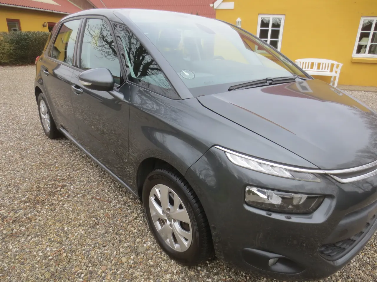 Billede 10 - Pæn Citroen C4 Picasso 1.2 i 130 Hk År 15 Nys,