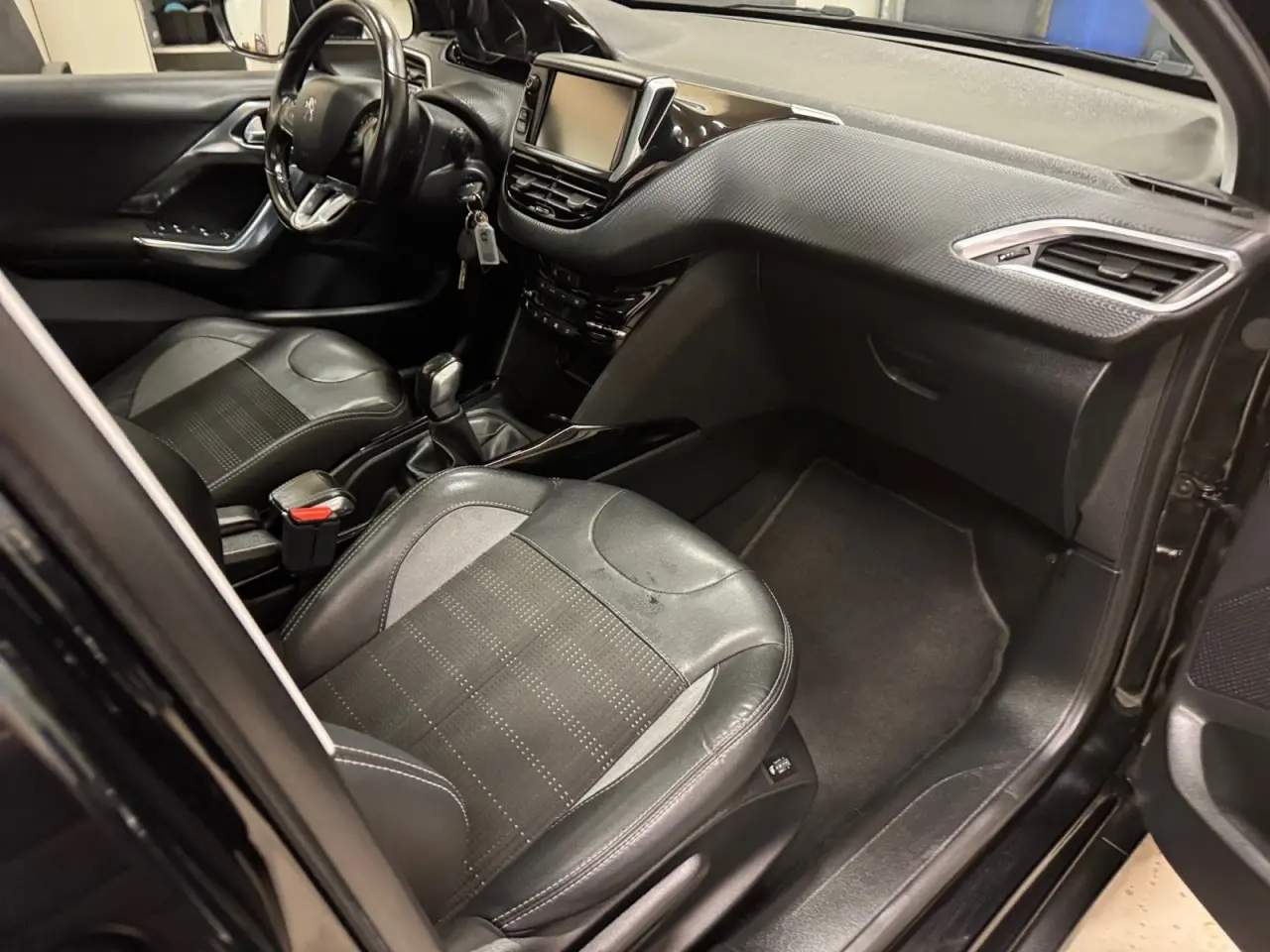 Billede 15 - Peugeot 2008 1,6 BlueHDi 100 Allure Sky