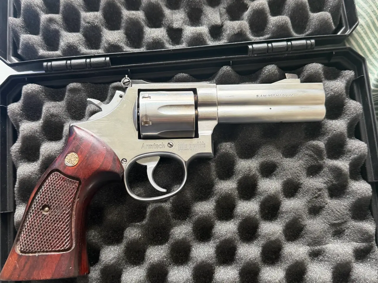 Billede 6 - Smith & wesson / våbenskab / ammunition
