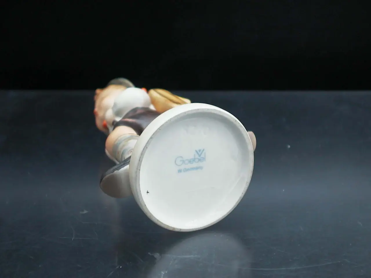 Billede 5 - Figur, Hummel Goebel - Dreng på vej til skole