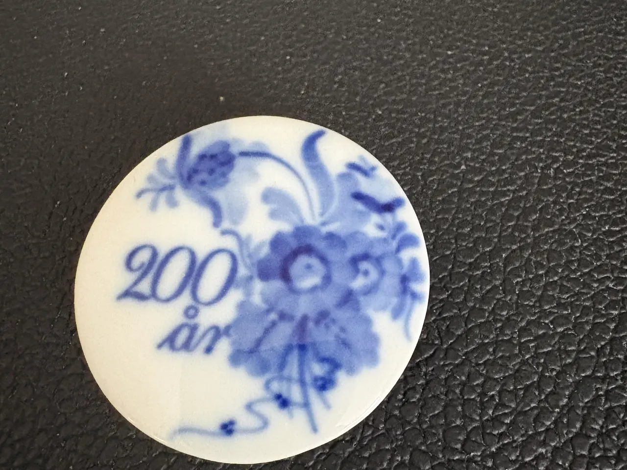 Billede 1 - Broche fra Den Kongelige Porcelænsfabrik