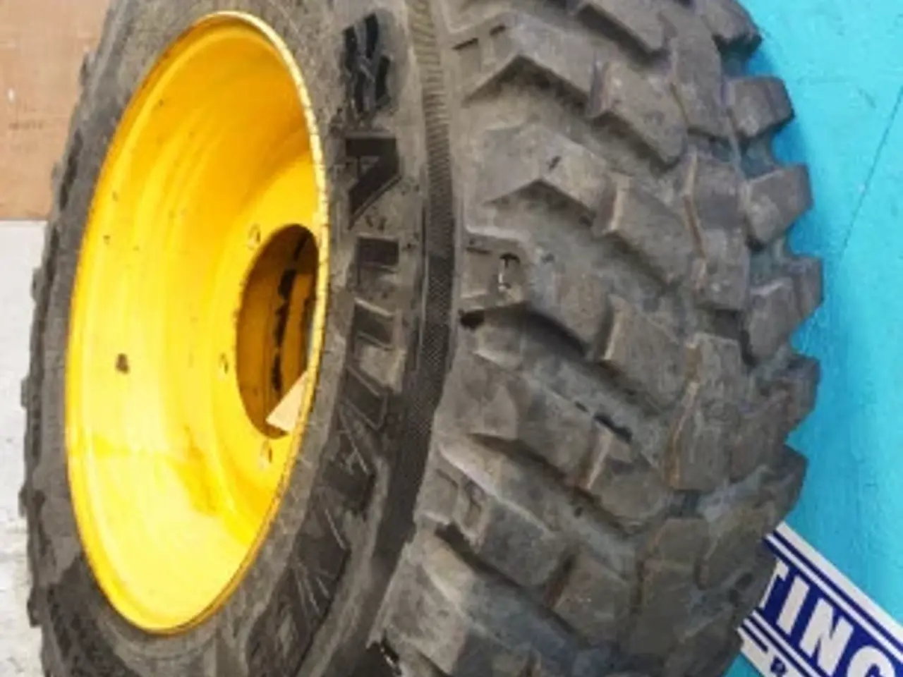 Billede 2 - 28"   440/80R28