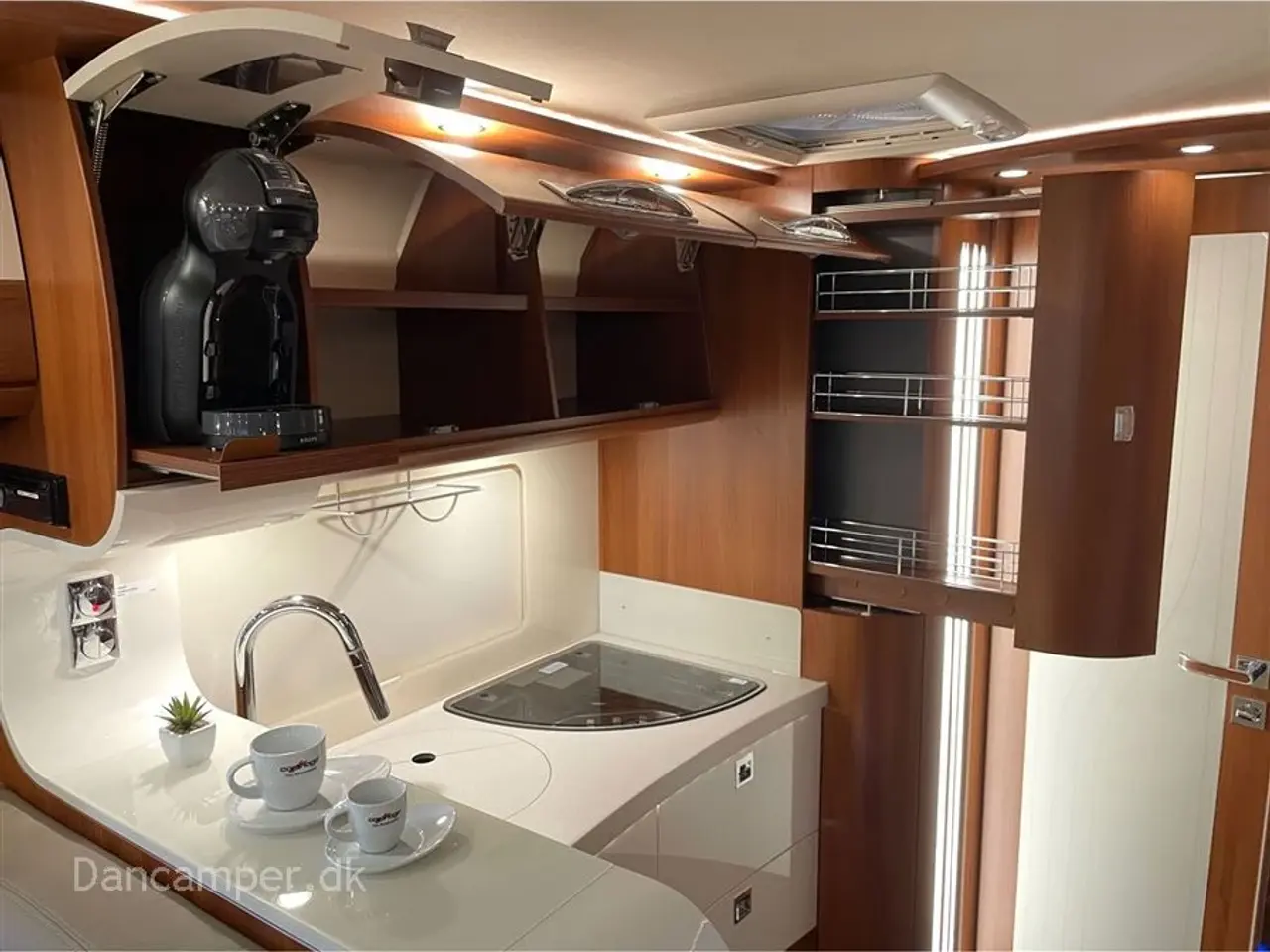Billede 35 - 2025 - Carthago liner-for-two 53 L   Fabriksny luxuscamper