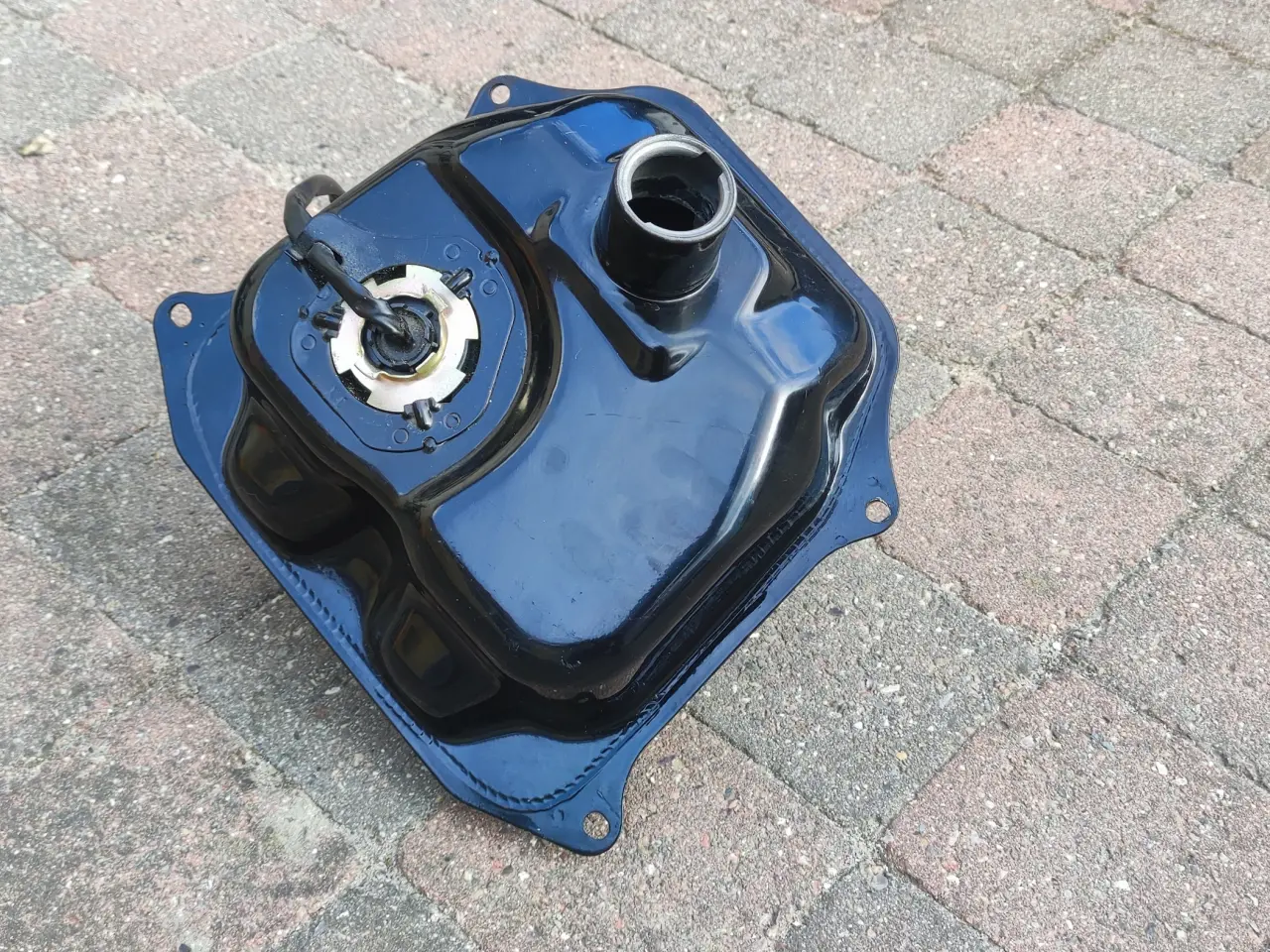 Billede 4 - Benzin tank til vga explora