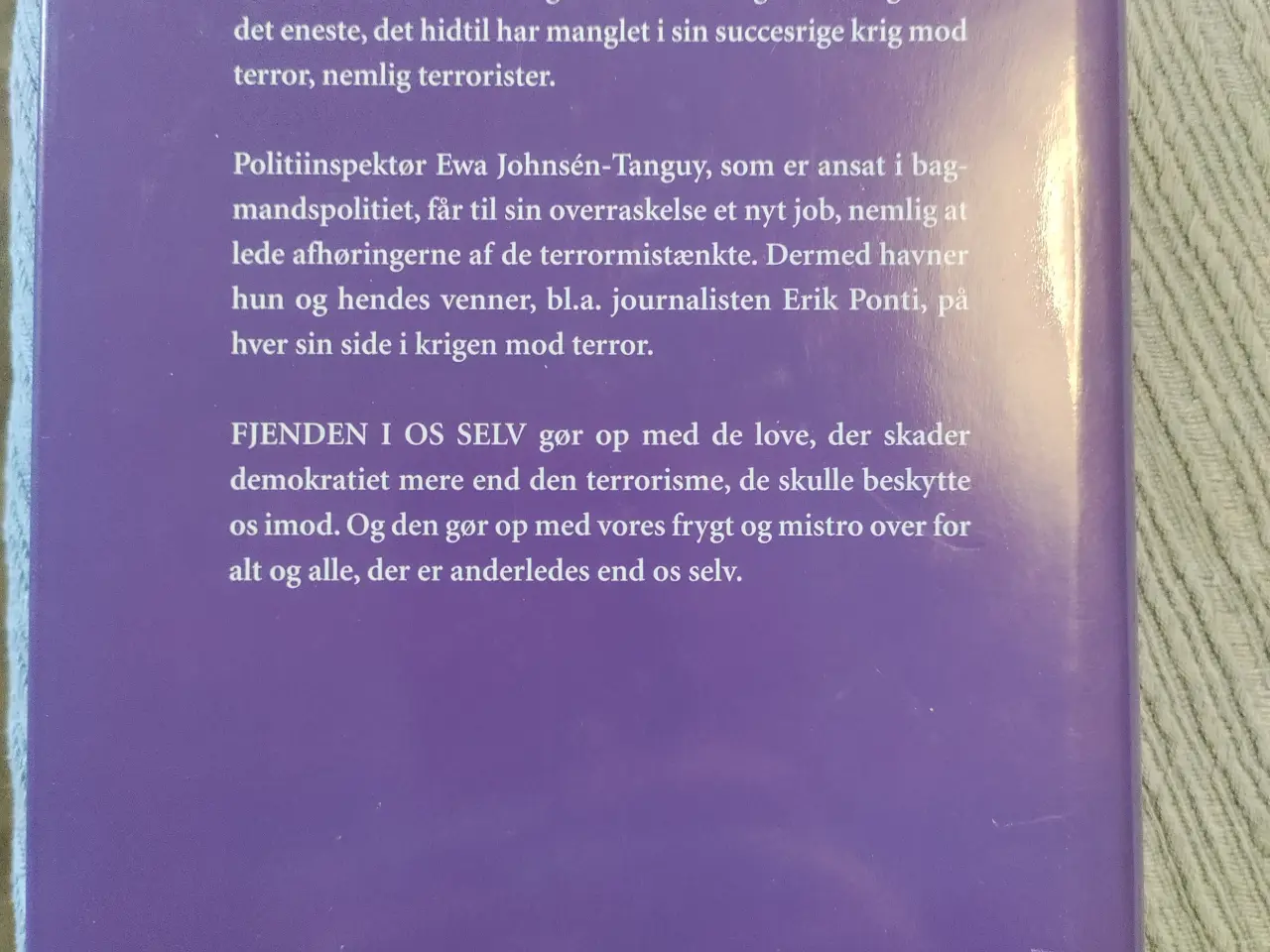 Billede 2 - Jan Guillou – ”Fjenden i os selv”