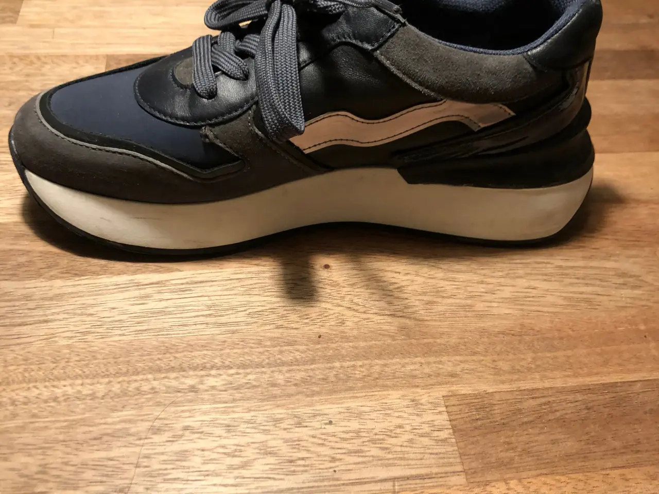 Billede 3 - Sneakers “blueonblue” fra Hørlyck