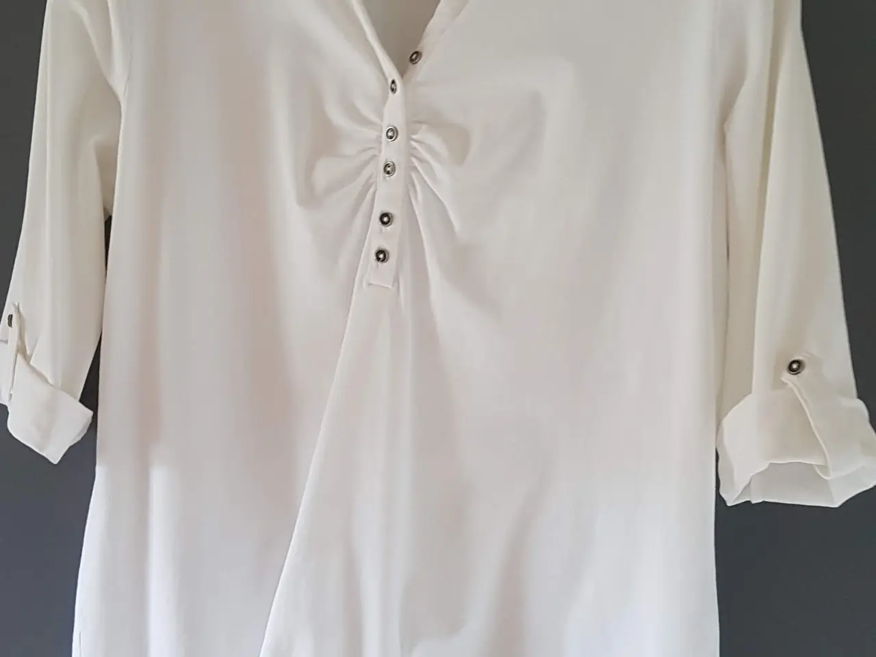 Billede 1 - Hvid bluse str 44 dame