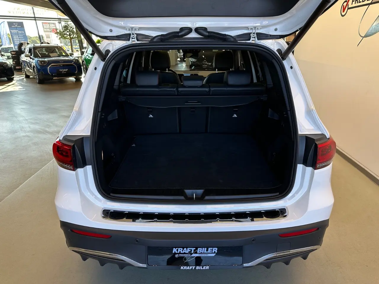 Billede 8 - Mercedes EQB300  AMG Line 4Matic