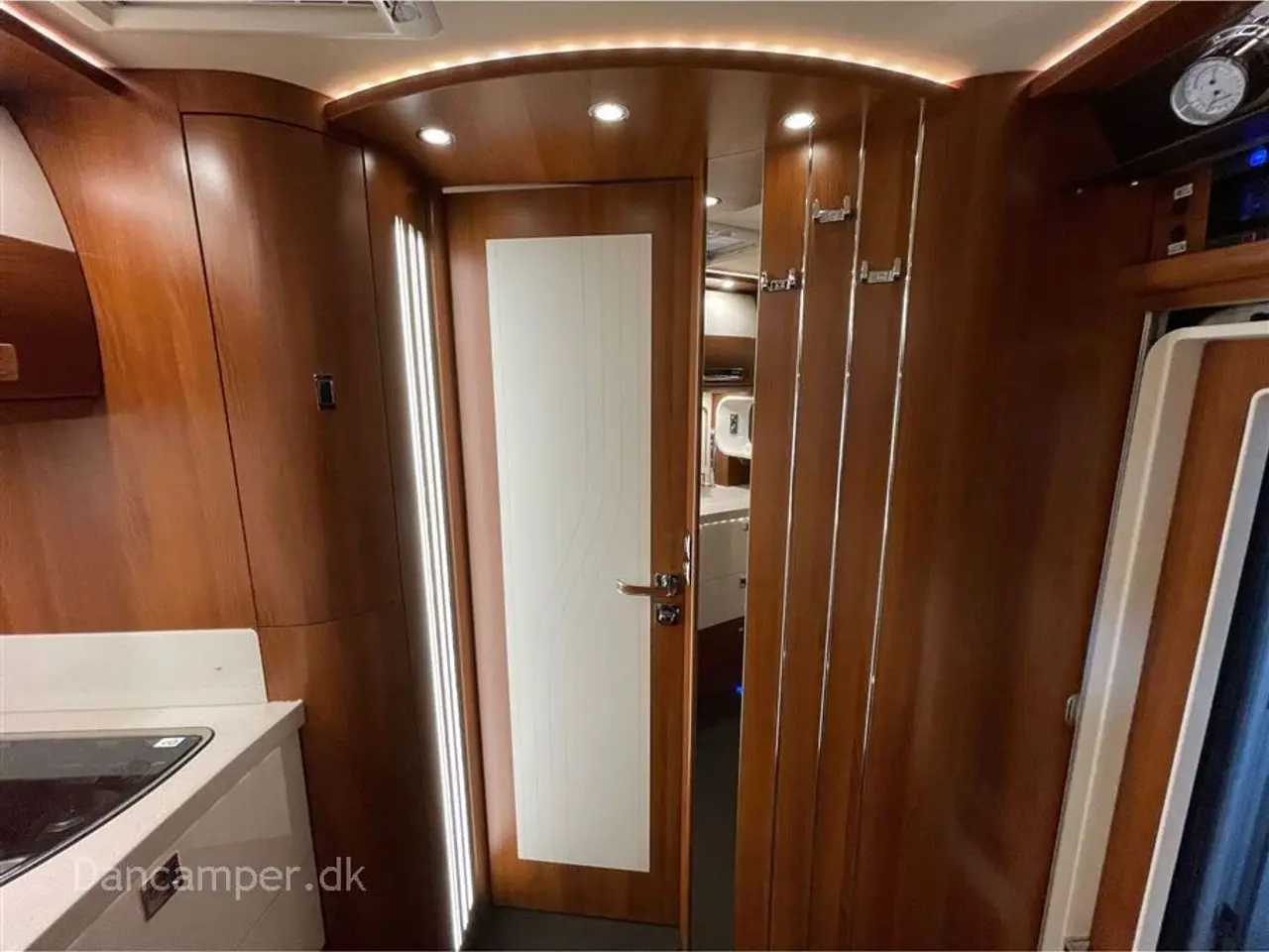 Billede 24 - 2025 - Carthago liner-for-two 53 L   Fabriksny luxuscamper