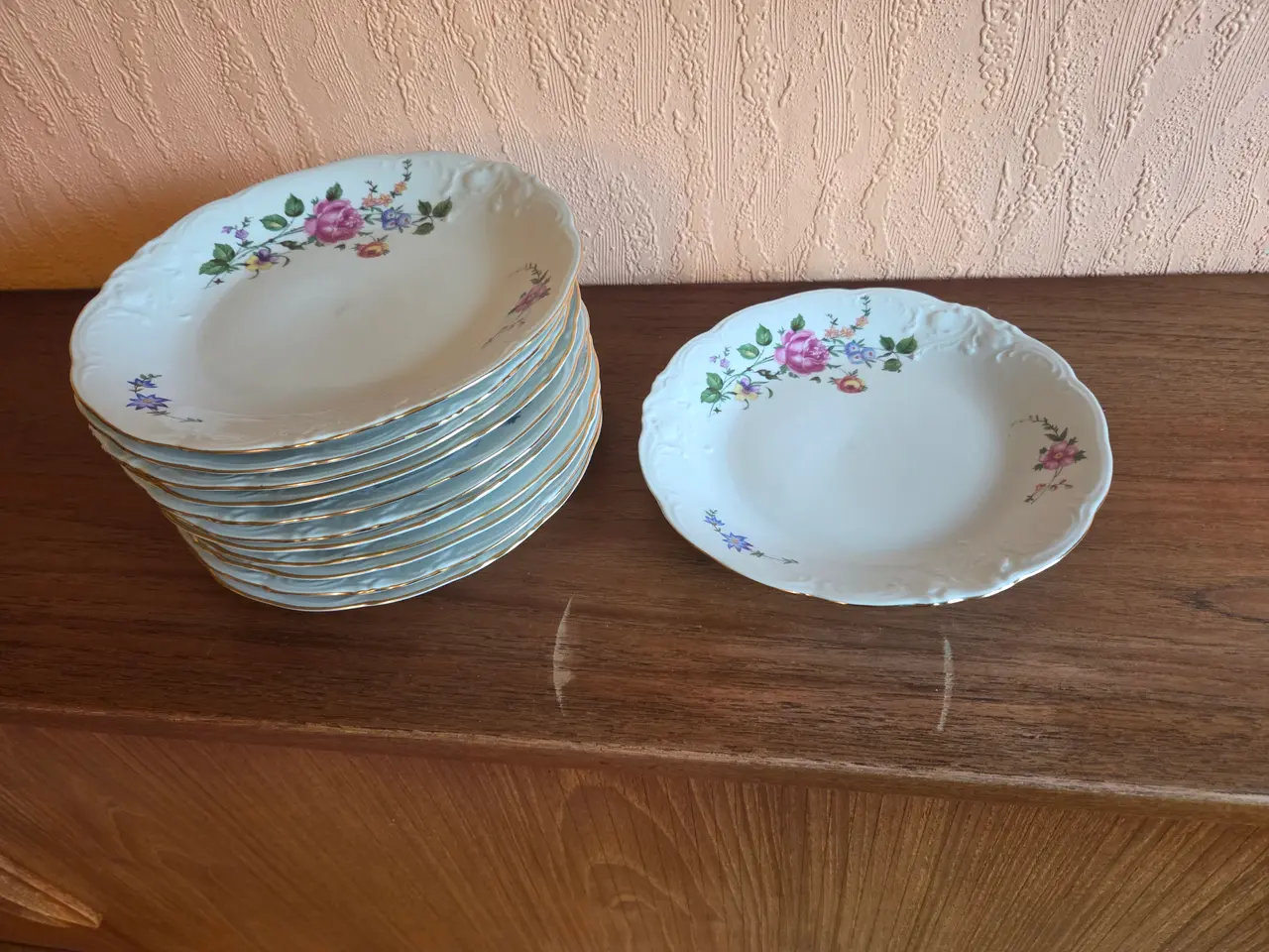Billede 1 - 12 x Desserttallerkener m. blomstermotiv