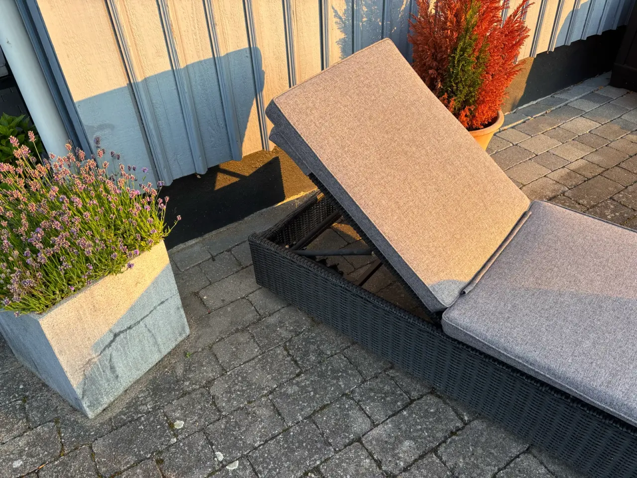 Billede 3 - Solvogn i mørk flet med grå hynde