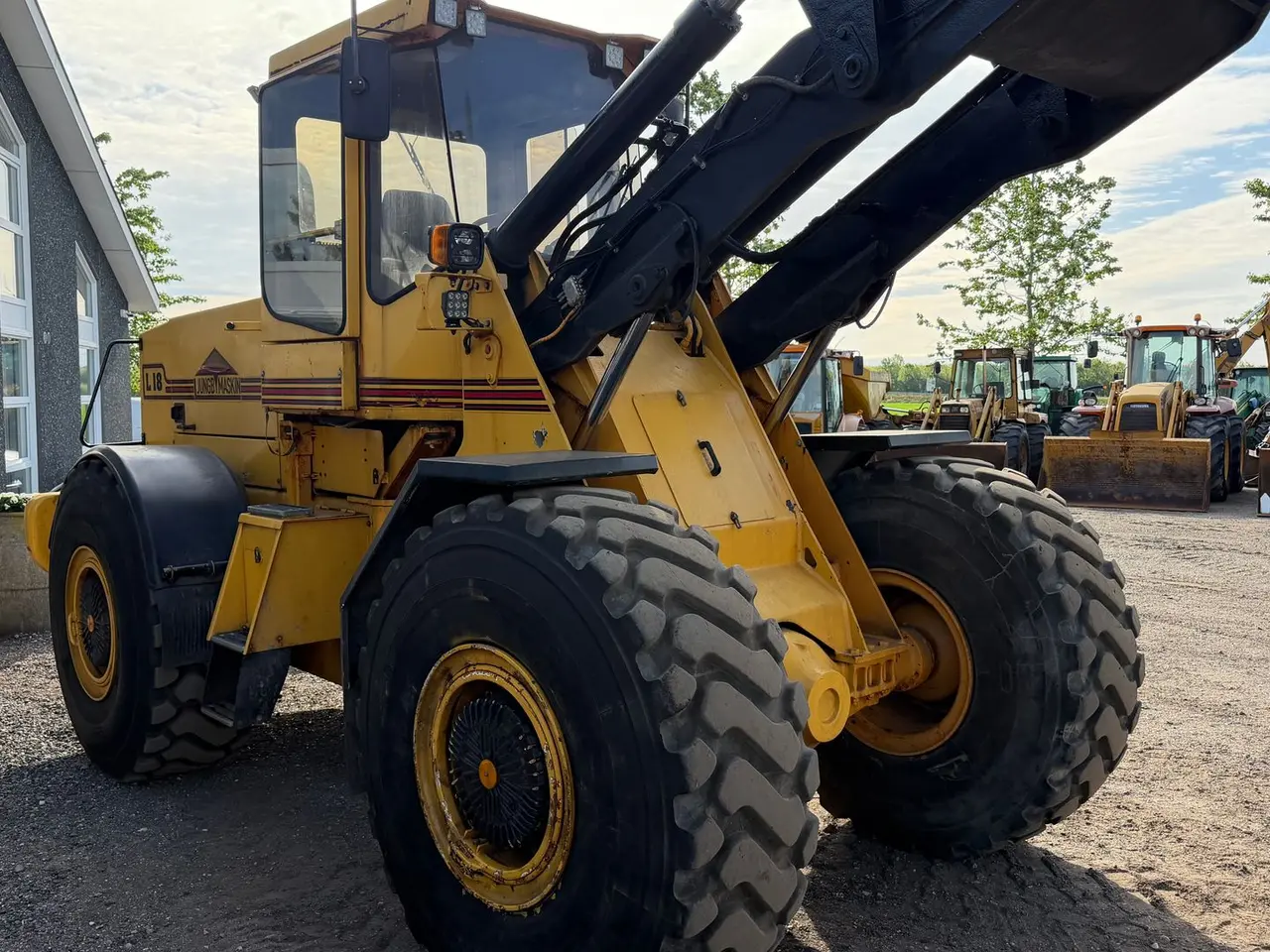 Billede 3 - Ljungby L18 KAN LEVERES MED 750MM HJUL MED TRAKTORMØNSTER FOR + 25.000,-.CENTRALSMØRING, HYDRAULISK VOLVO BM SKIFTE, 3. FUNKTION