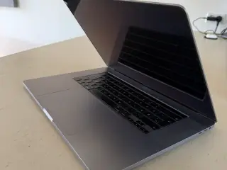 Apple MacBook Pro, Touch Bar 16”