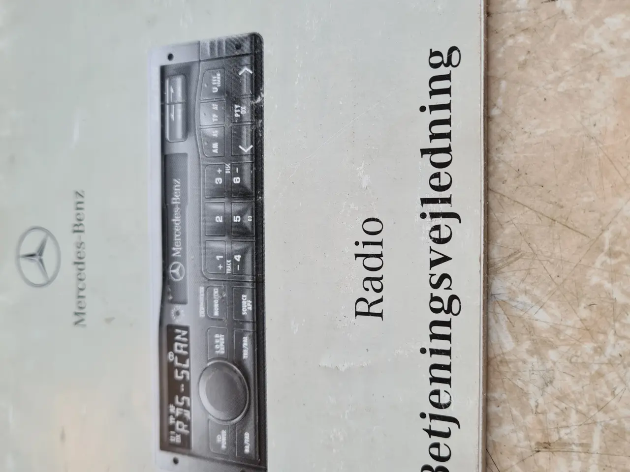 Billede 2 - Betjeningsvejledning Mercedes Radio
