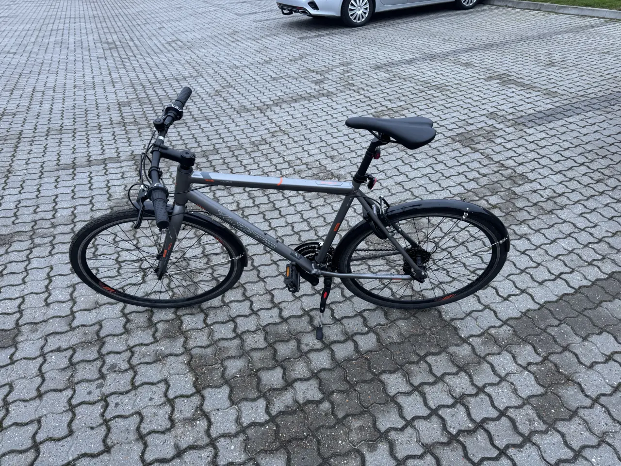 Billede 1 - Helt ny herre cykel. Brugt få gange 