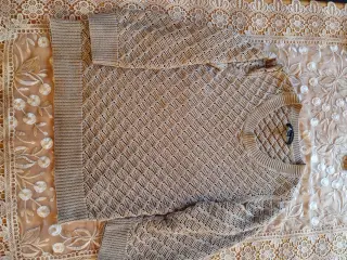 Banana Republic sweater beige str. M dame